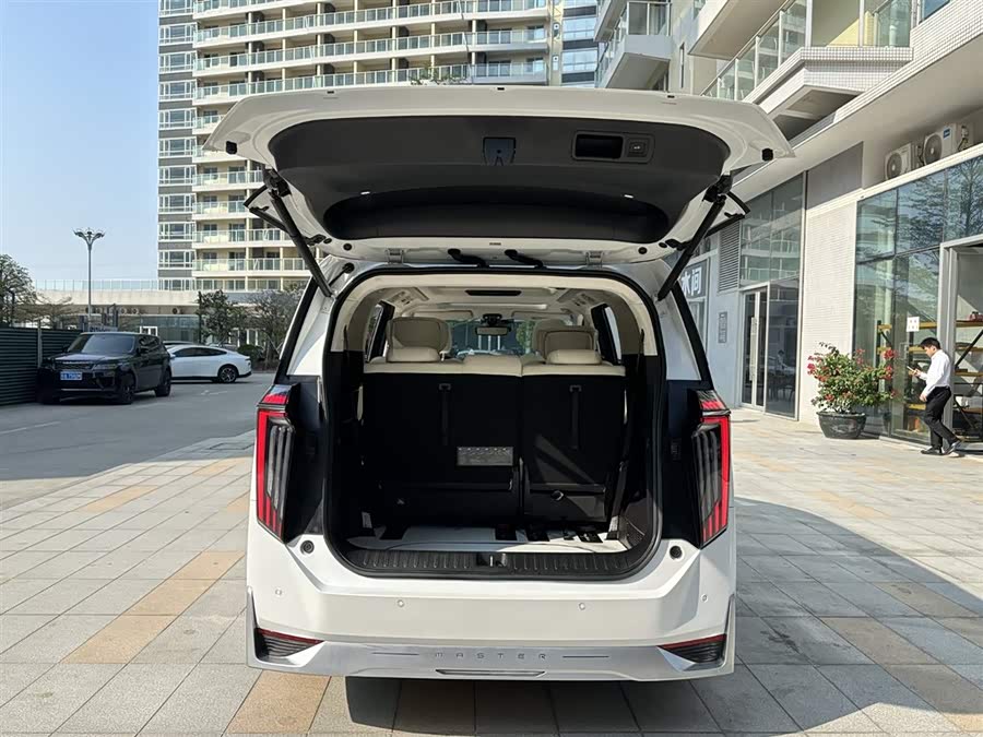 GAC Trumpchi E9 2023 car image #25