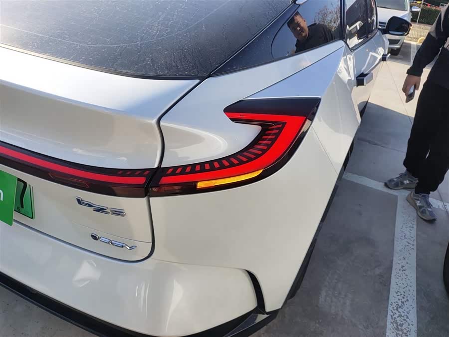 Toyota bZ5 2025 car image #25