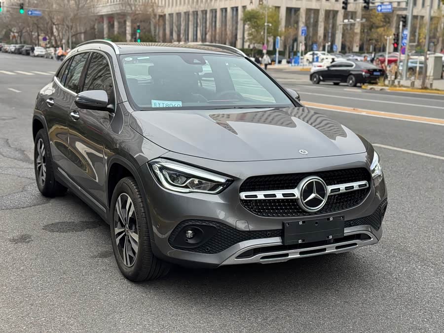 Mercedes-Benz GLA Class 2023 #25 Mercedes-Benz GLA Class 2023 car image #25
