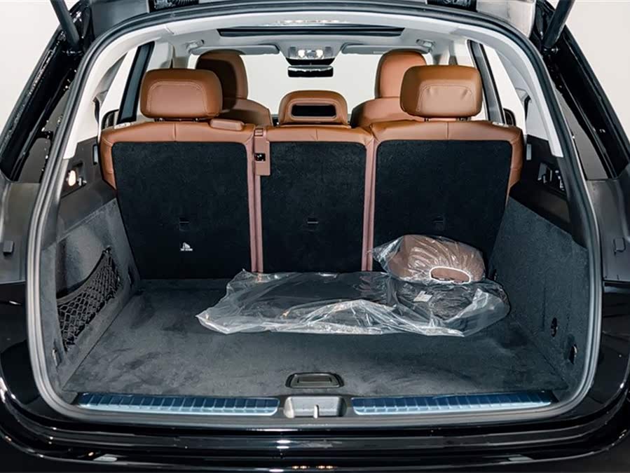 Mercedes-Benz GLE Class 2025 car image #25