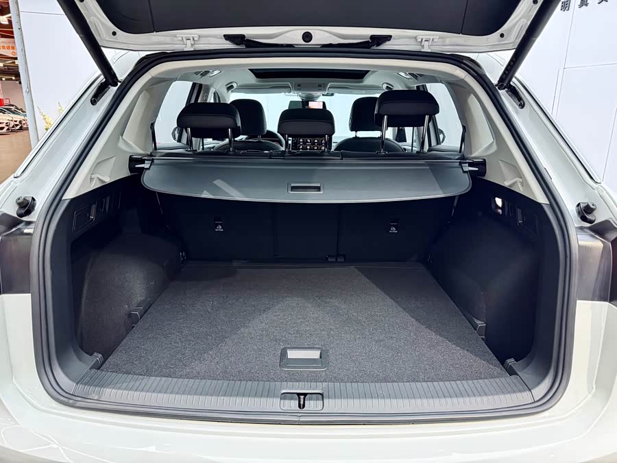 Volkswagen Tayron 2023 #25 Volkswagen Tayron 2023 immagine di auto #25