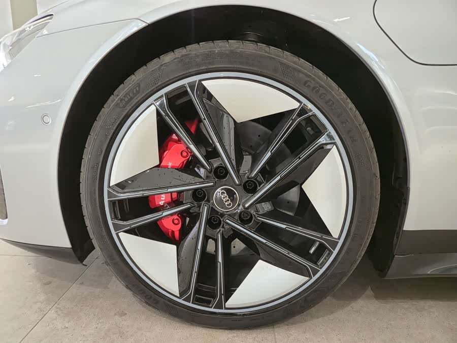 Audi e-tron GT 2024 #25 Audi e-tron GT 2024 car image #25