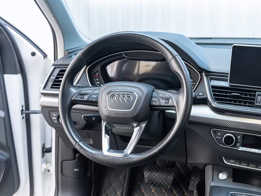 Audi Q5L 2020 car image #25