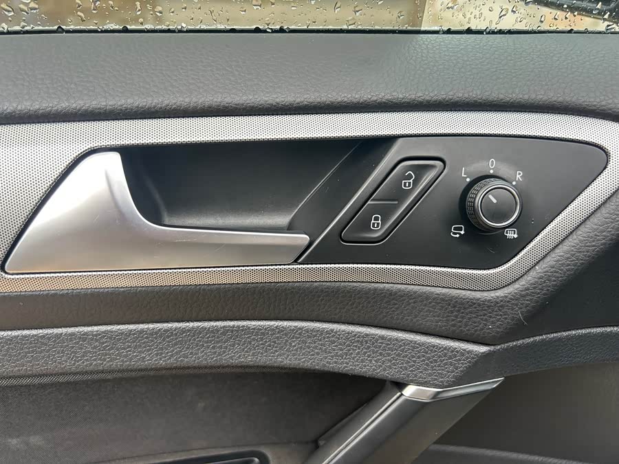 Volkswagen Golf 2019 #25 Volkswagen Golf 2019 car image #25