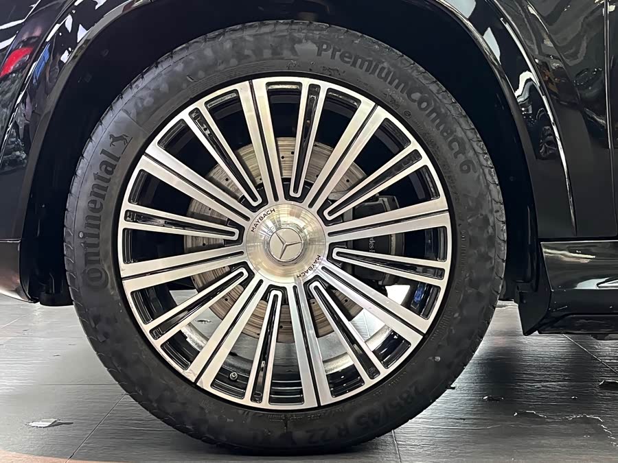 Mercedes-Benz GLS Class 2022 car image #25