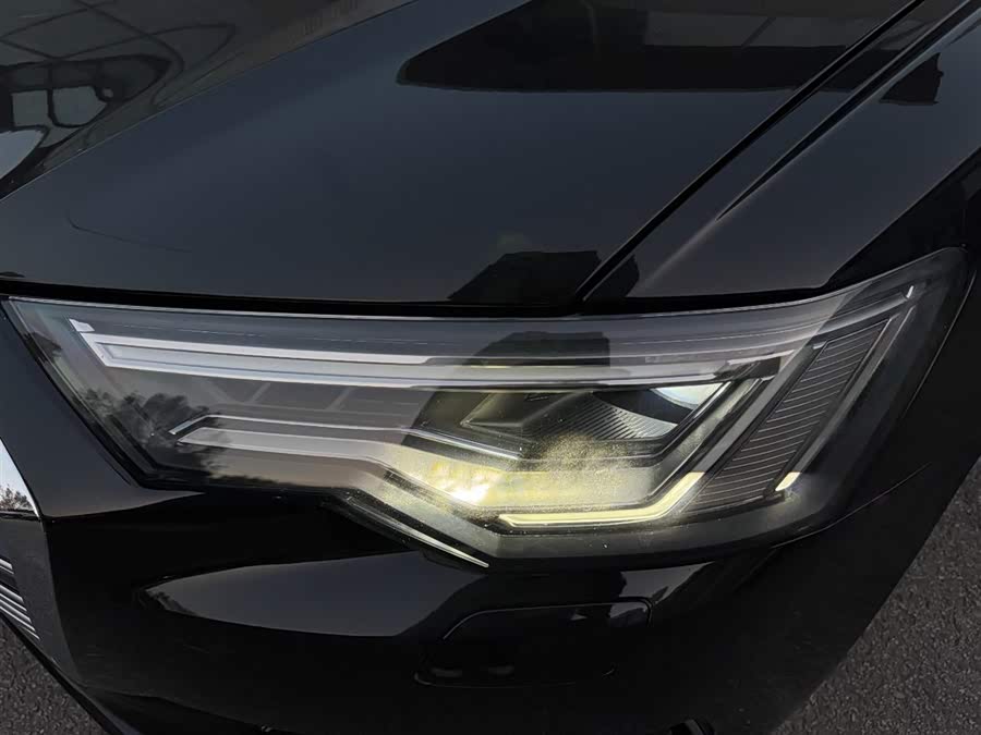 Audi A6L 2023 car image #25