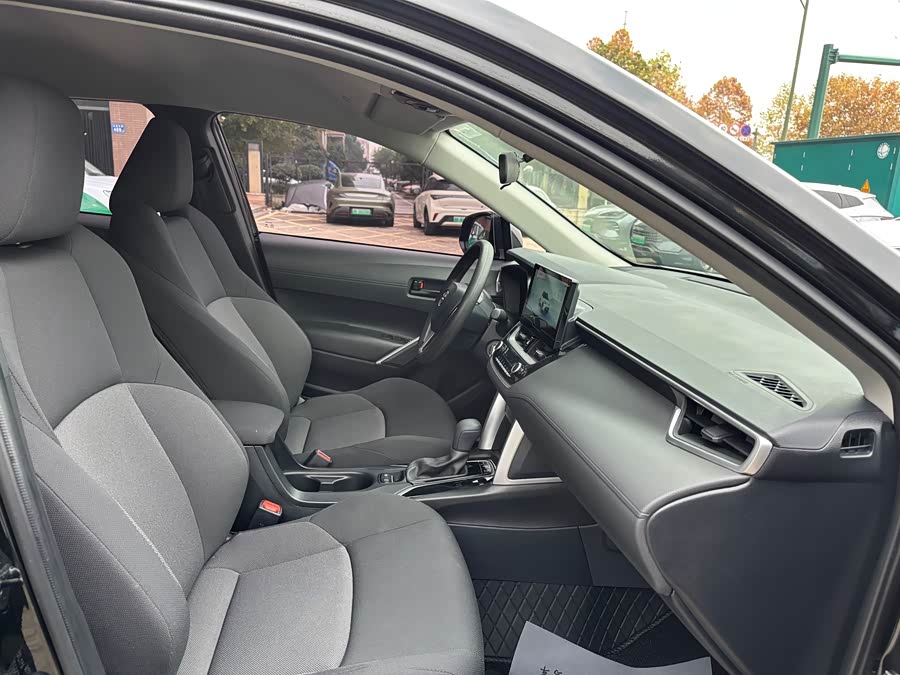 Toyota Frontlander 2023 #25 Toyota Frontlander 2023 immagine di auto #25