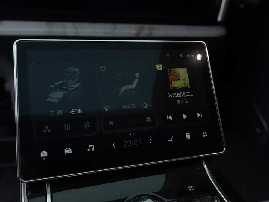 极氪 极氪009 2024 汽车图片 #25