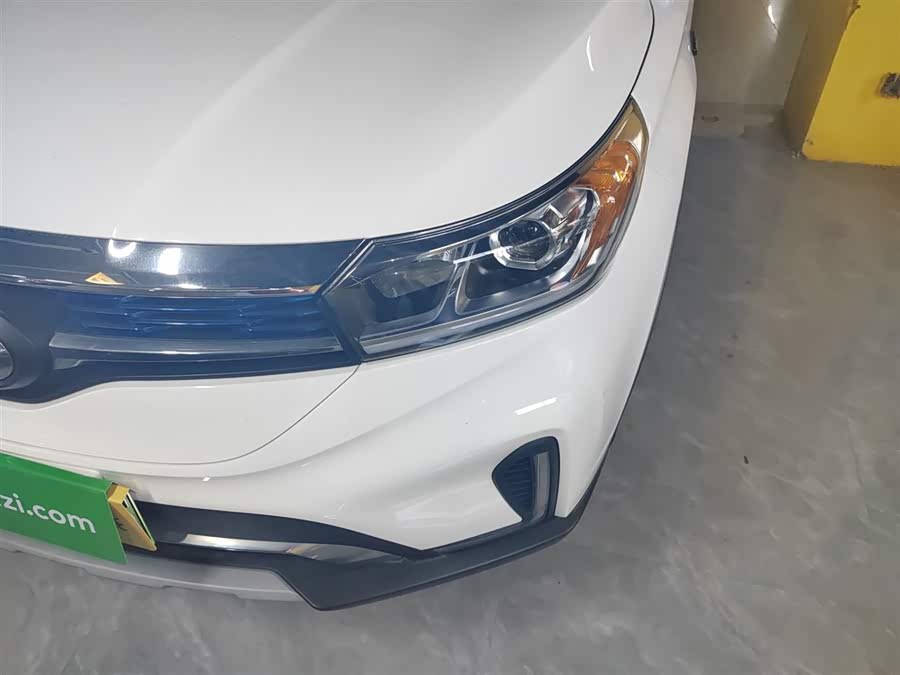 GAC ix4 2018 car image #25