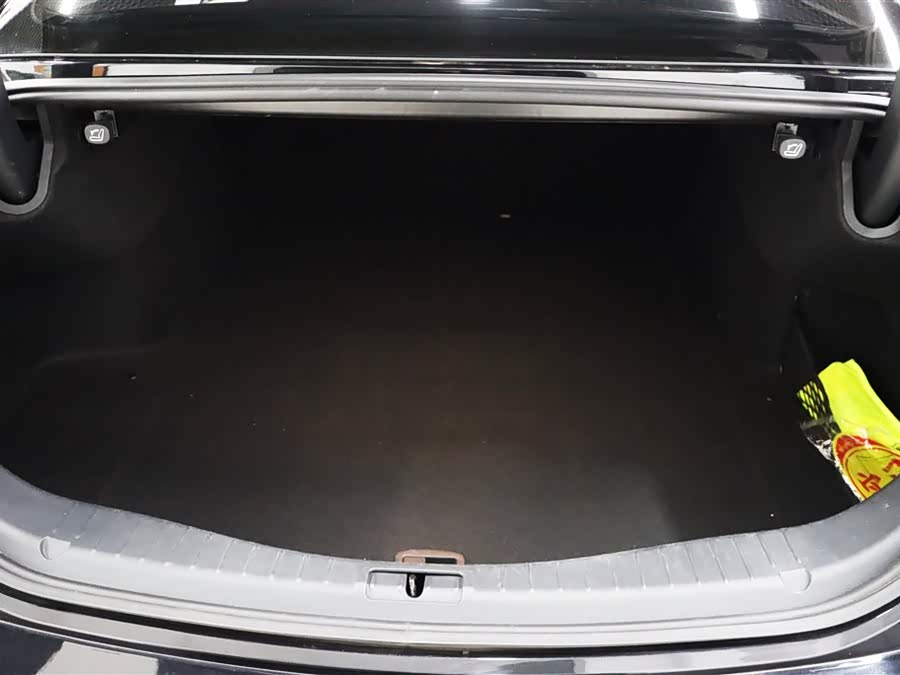 铃木 红旗H5 2021 汽车图片 #25