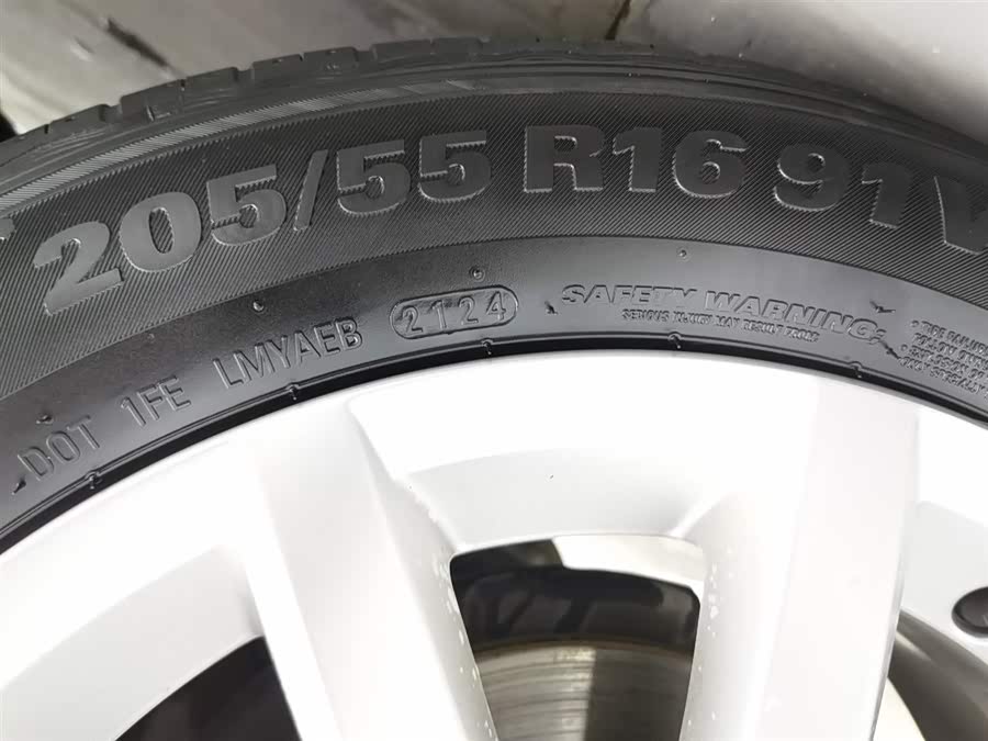 大众 高尔夫·嘉旅 2019 汽车图片 #25