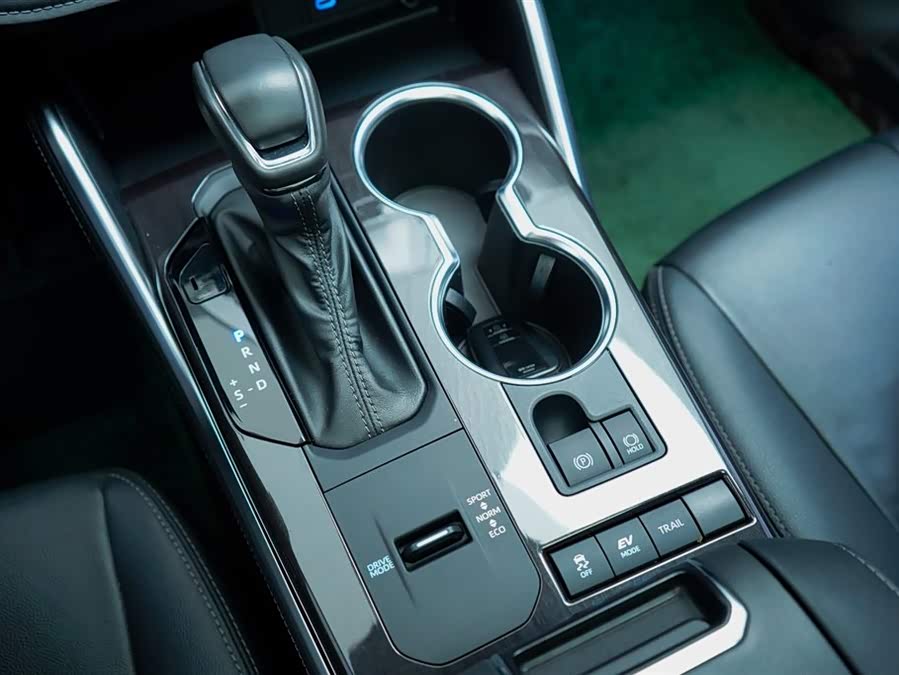 Toyota Crown Kluger 2023 #25 Toyota Crown Kluger 2023 car image #25