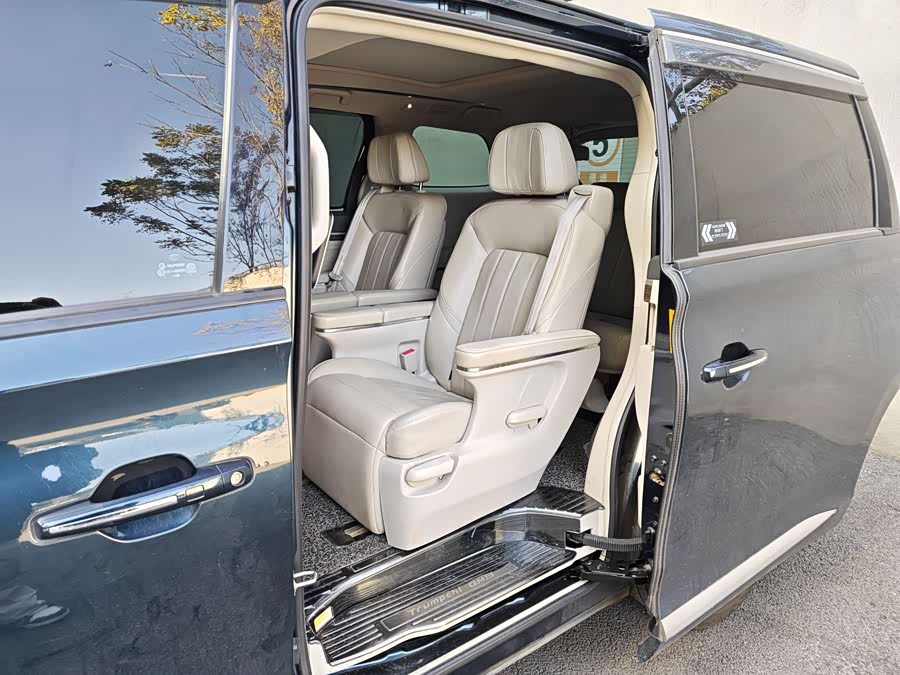 GAC Trumpchi M8 2018 car image #25