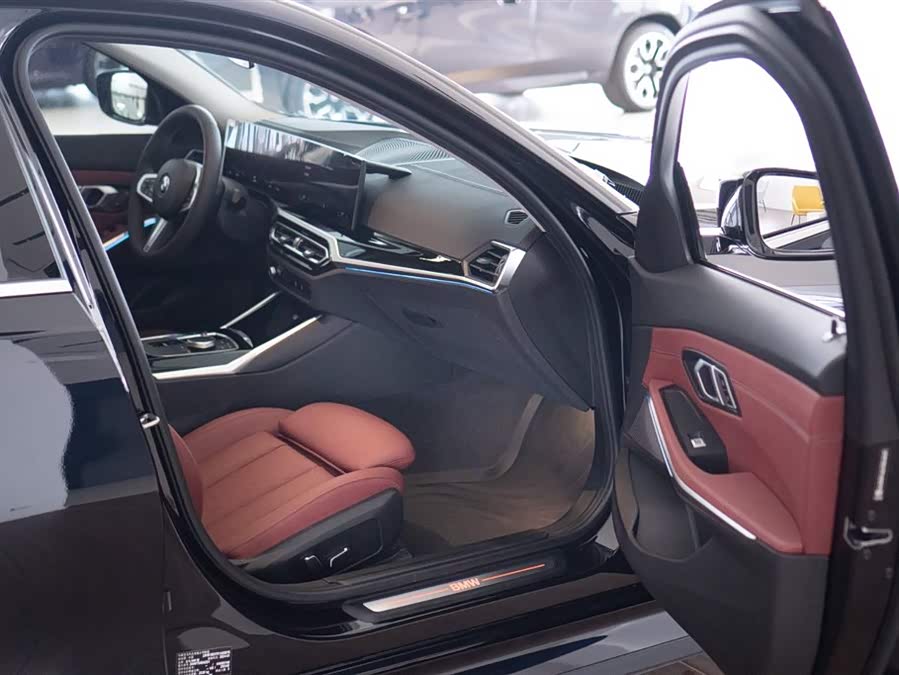 BMW i3 2024 car image #25