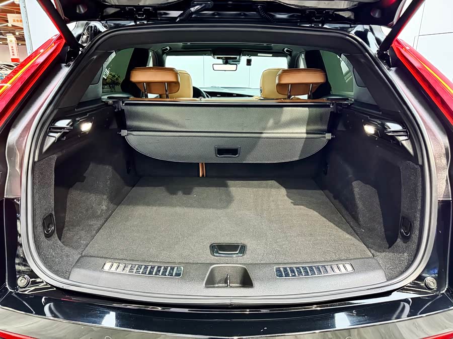2023 car image #25