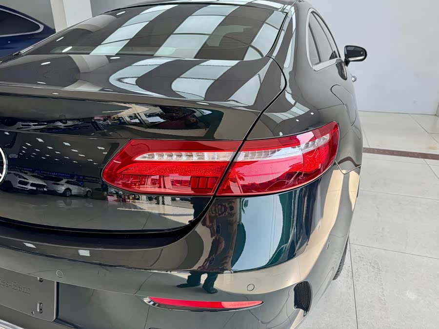 Mercedes-Benz E Class (Imported) 2020 immagine di auto #25