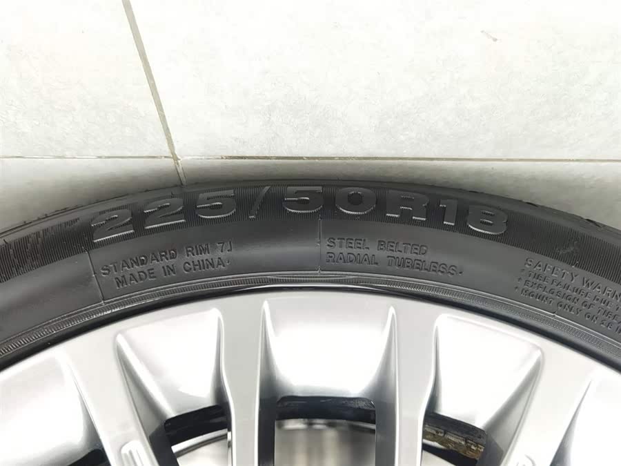 2023 car image #25