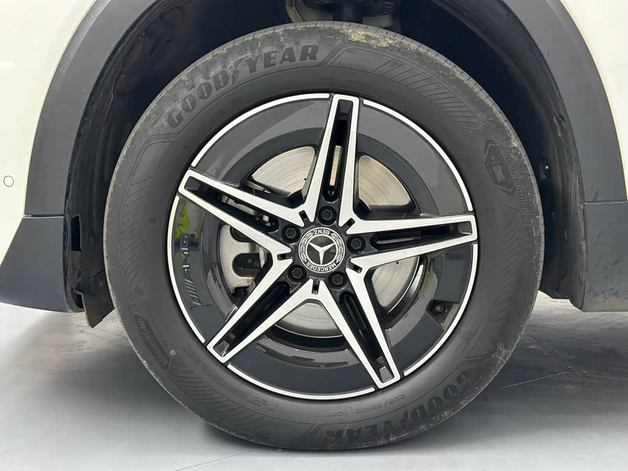 Mercedes-Benz EQB Class 2021 car image #25