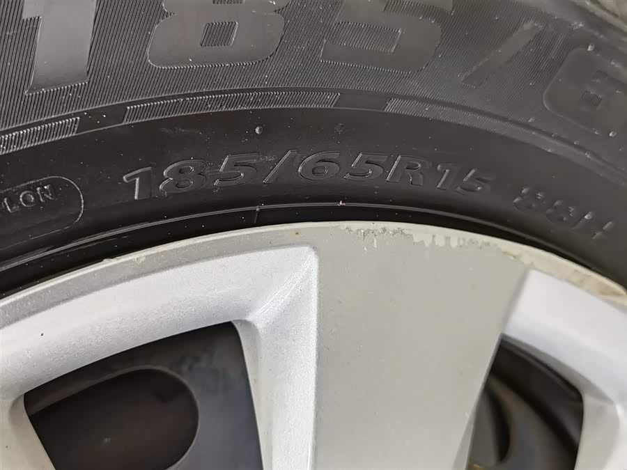 Peugeot 301 2016 صورة سيارة #25