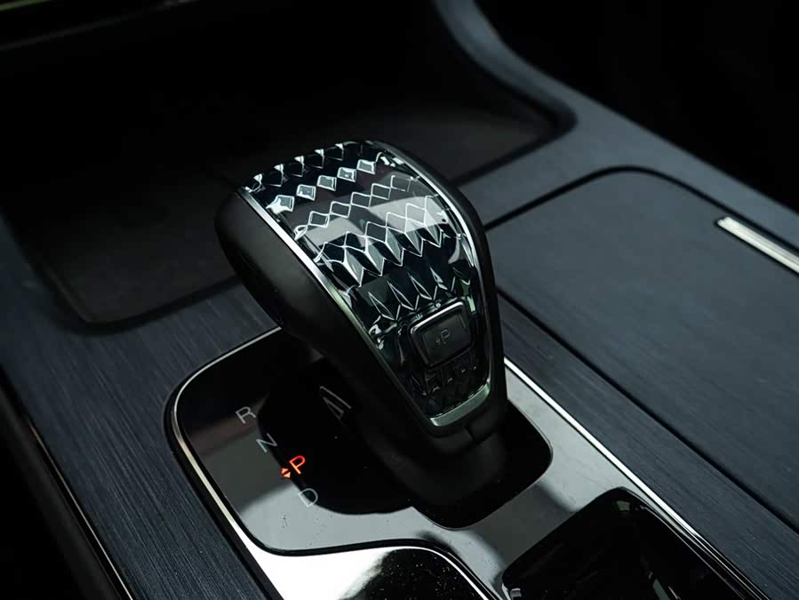 GAC Trumpchi ES9 2023 #25 GAC Trumpchi ES9 2023 car image #25