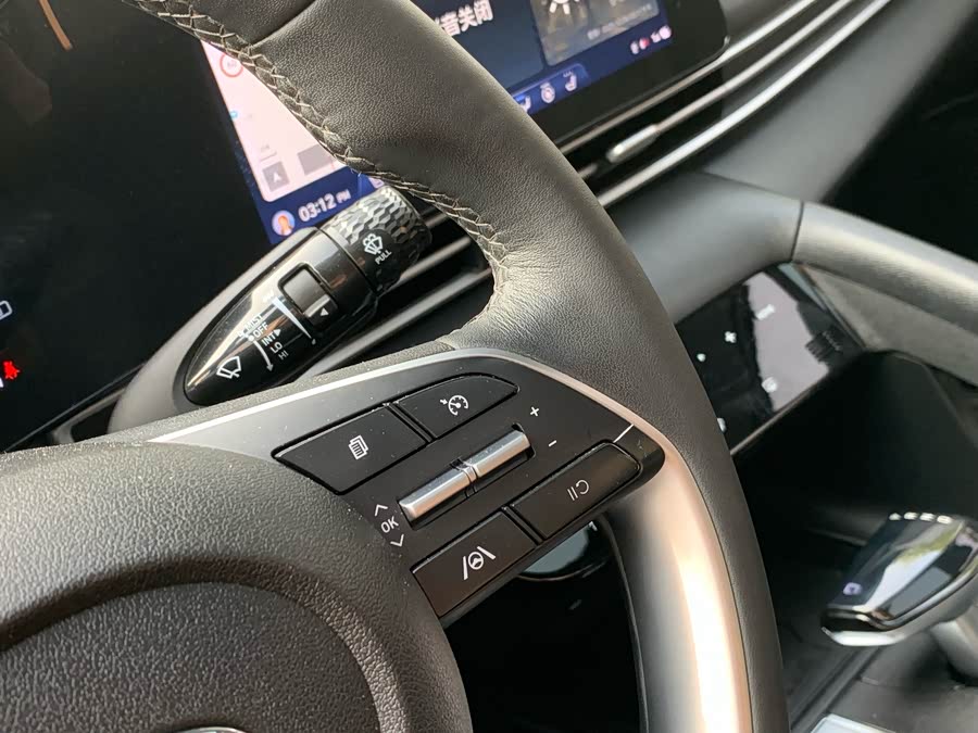 Hyundai Elantra 2022 car image #25