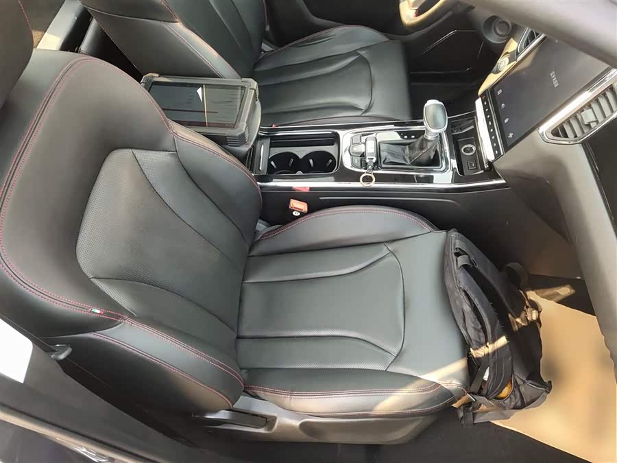 SWM斯威汽车 SWM斯威G05 2020 汽车图片 #25