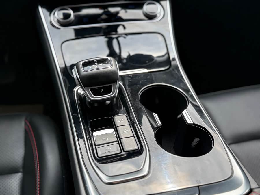 Forthing T5 EVO 2022 car image #25