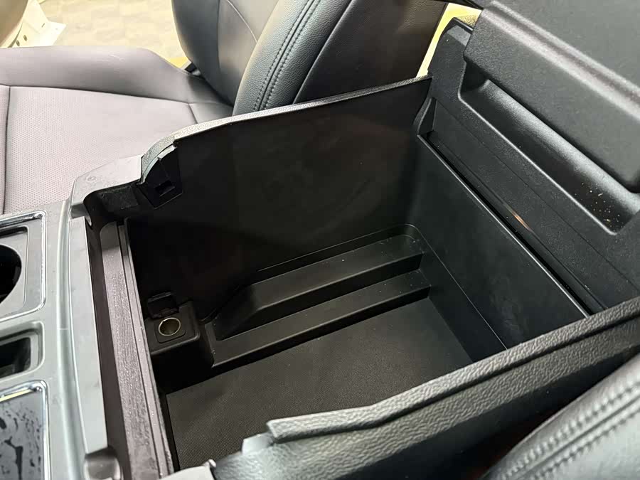 Ford Edge 2021 car image #25