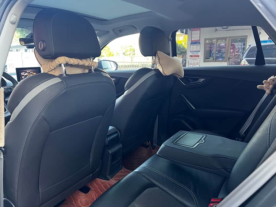 Audi Q2L 2021 car image #25