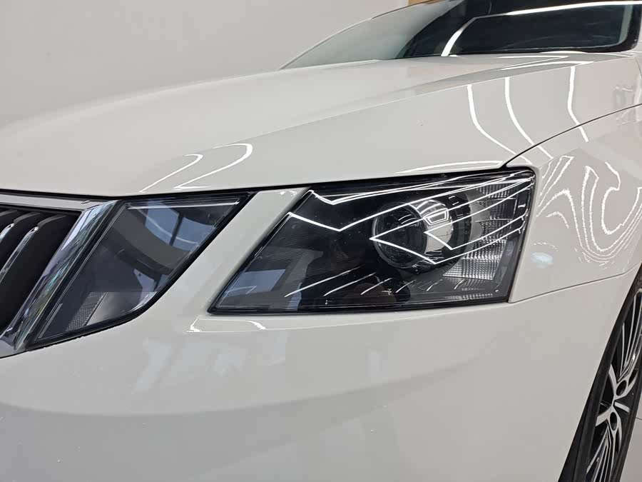 Skoda Octavia 2017 #25 Skoda Octavia 2017 car image #25