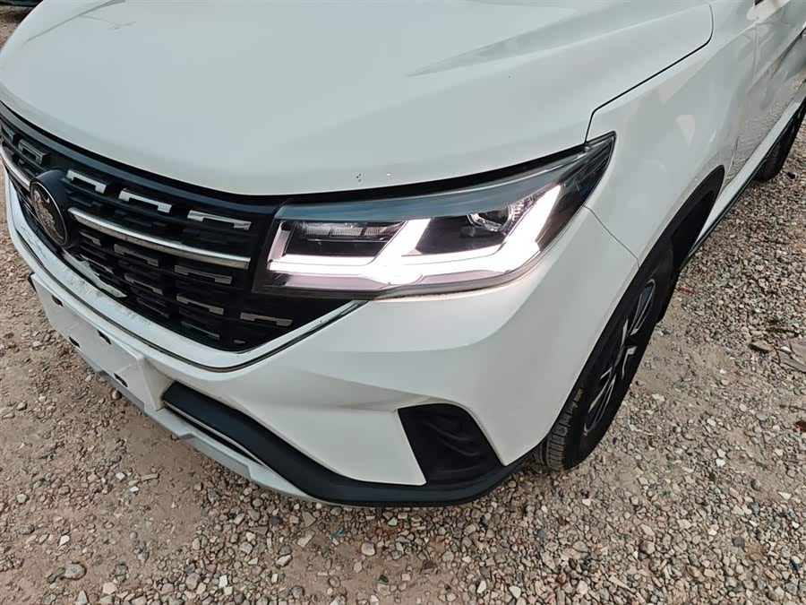 Forthing T5 2024 #25 Forthing T5 2024 immagine di auto #25