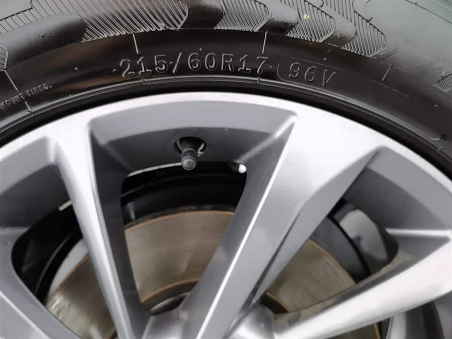 GEELY Coolray 2025 car image #25