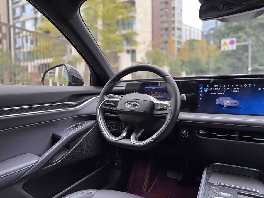 Ford Mondeo 2024 car image #25