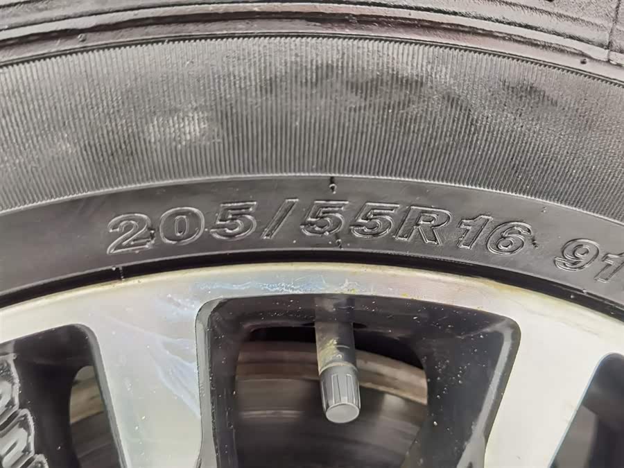 Roewe i5 2021 car image #25