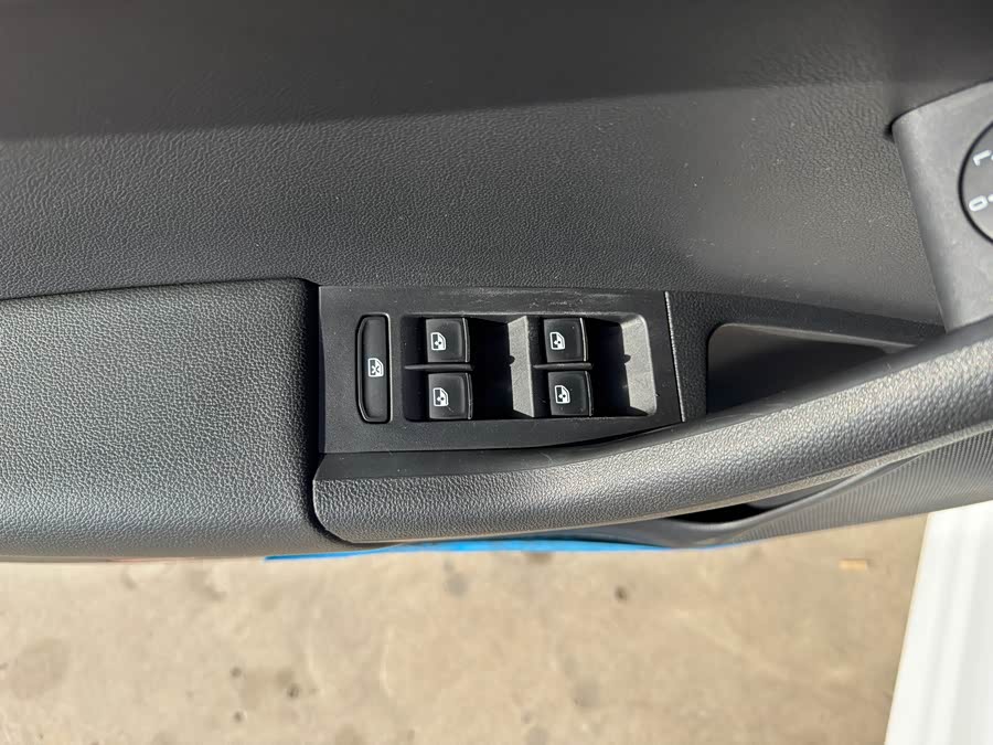 Skoda Octavia 2017 car image #25