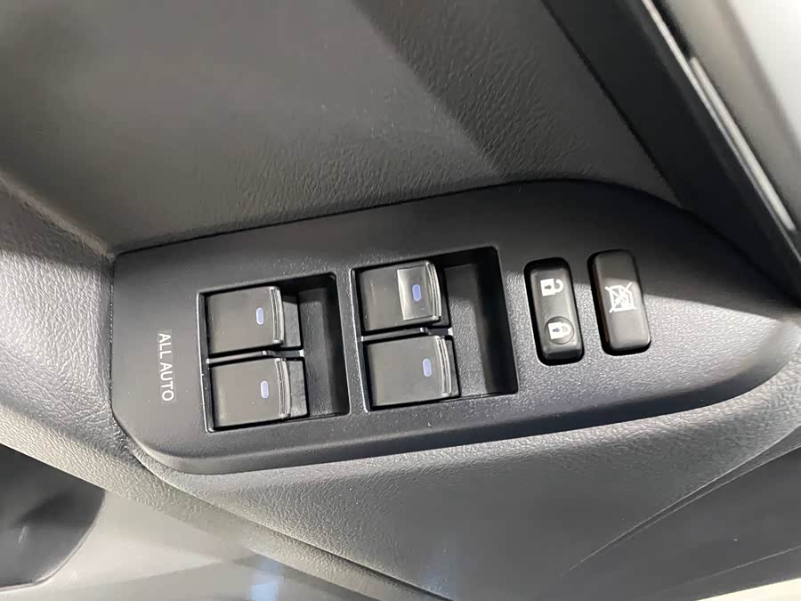 Toyota Land Cruiser Prado 2020 #25 Toyota Land Cruiser Prado 2020 car image #25