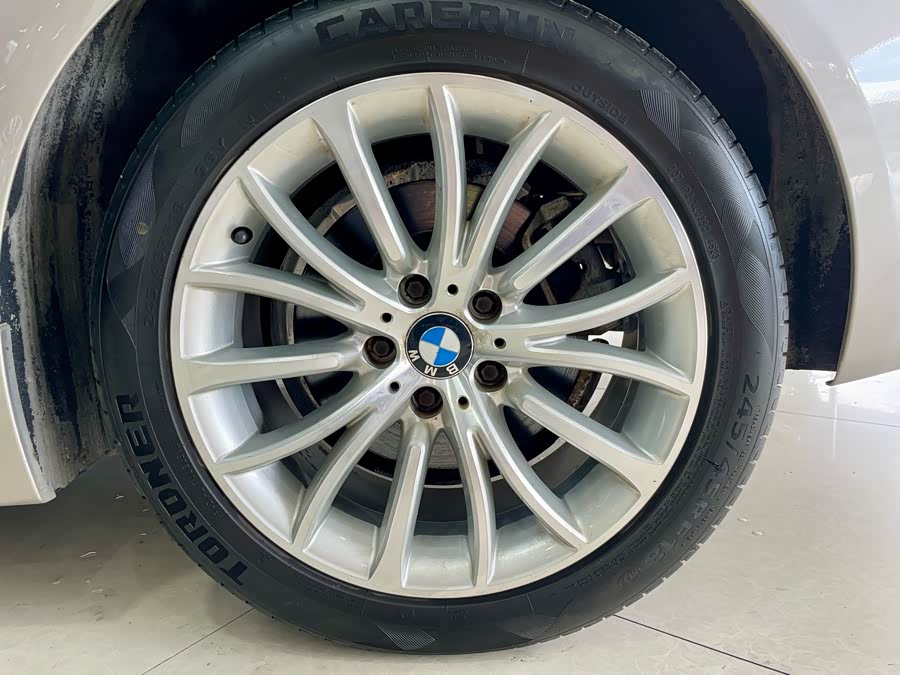 BMW 5 Series 2015 #25 BMW 5 Series 2015 car image #25