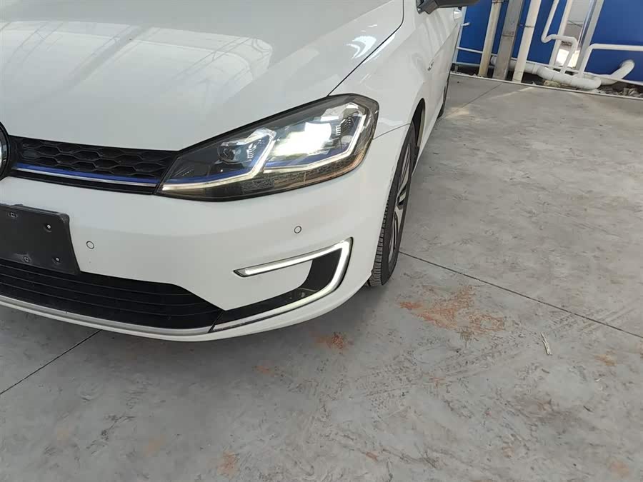 Volkswagen Golf New Energy (Imported) 2020 صورة سيارة #25