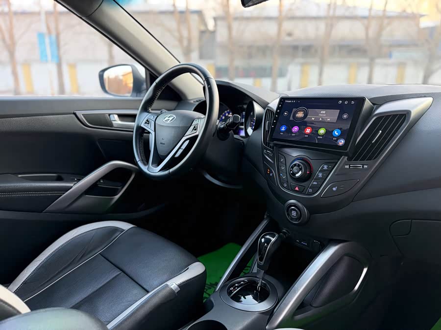 Hyundai Veloster 2015 #25 Hyundai Veloster 2015 car image #25