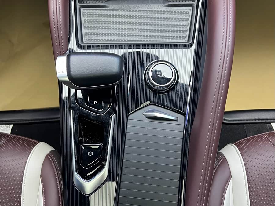 GEELY Monjaro 2022 #25 GEELY Monjaro 2022 car image #25
