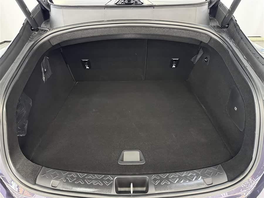 阿维塔 阿维塔06 2025 汽车图片 #25