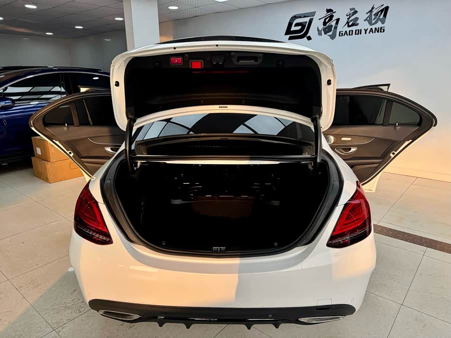 Mercedes-Benz C Class 2020 car image #25