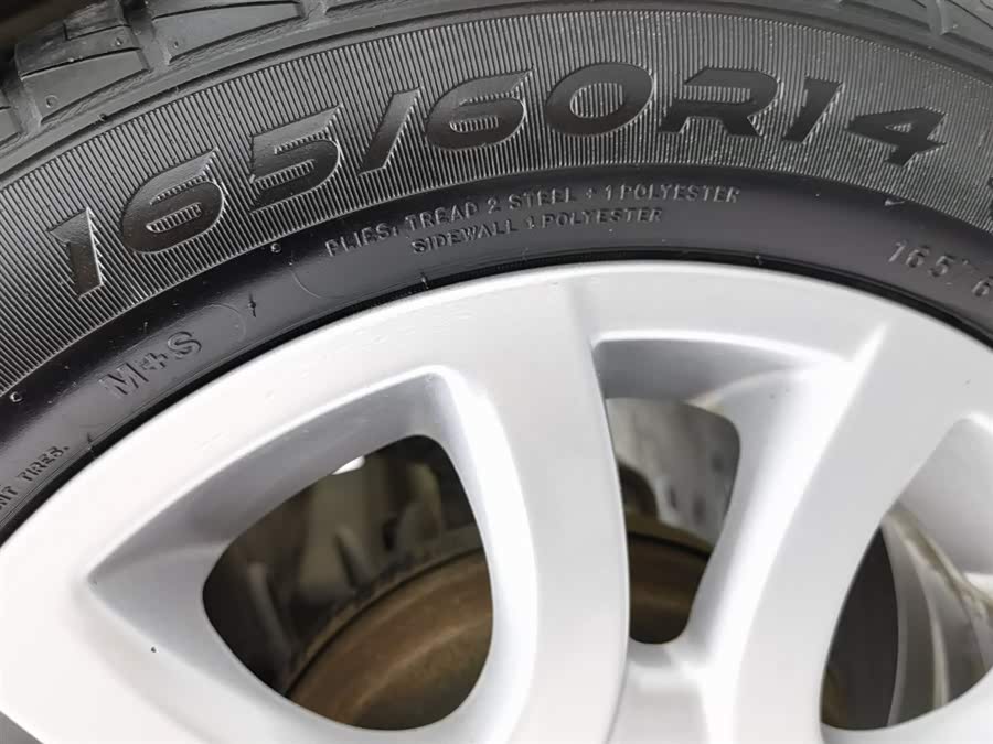 Suzuki 2013 car image #25