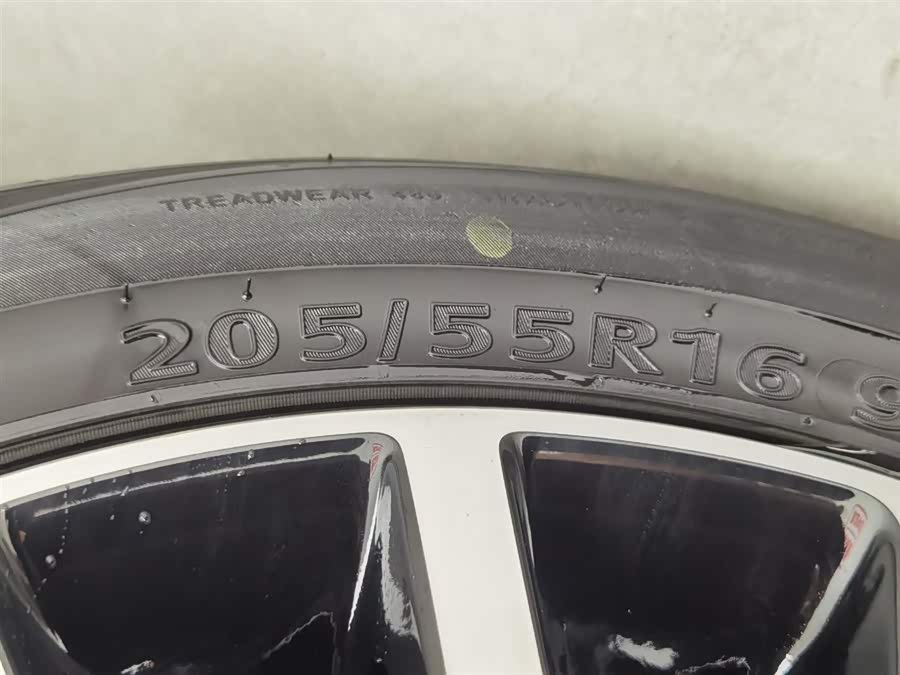 Roewe i5 2022 car image #25