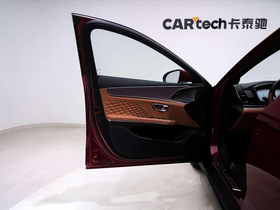 BYD Han 2023 car image #25