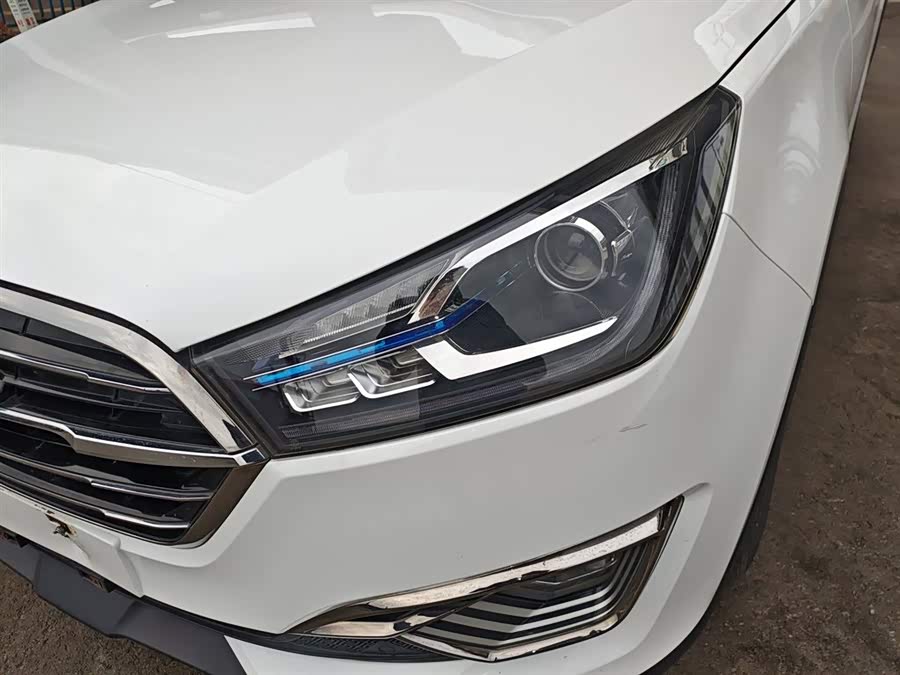 众泰 众泰T300 2019 汽车图片 #25