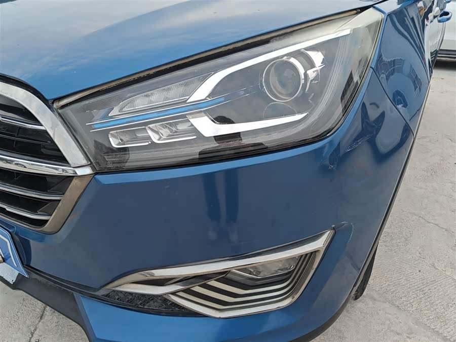 众泰 众泰T300 2018 汽车图片 #25