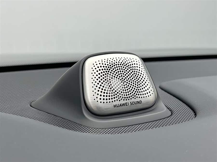 2025 car image #25