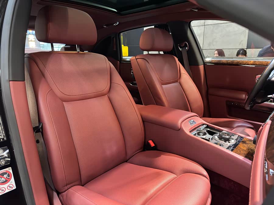 Rolls-Royce Ghost 2015 car image #25