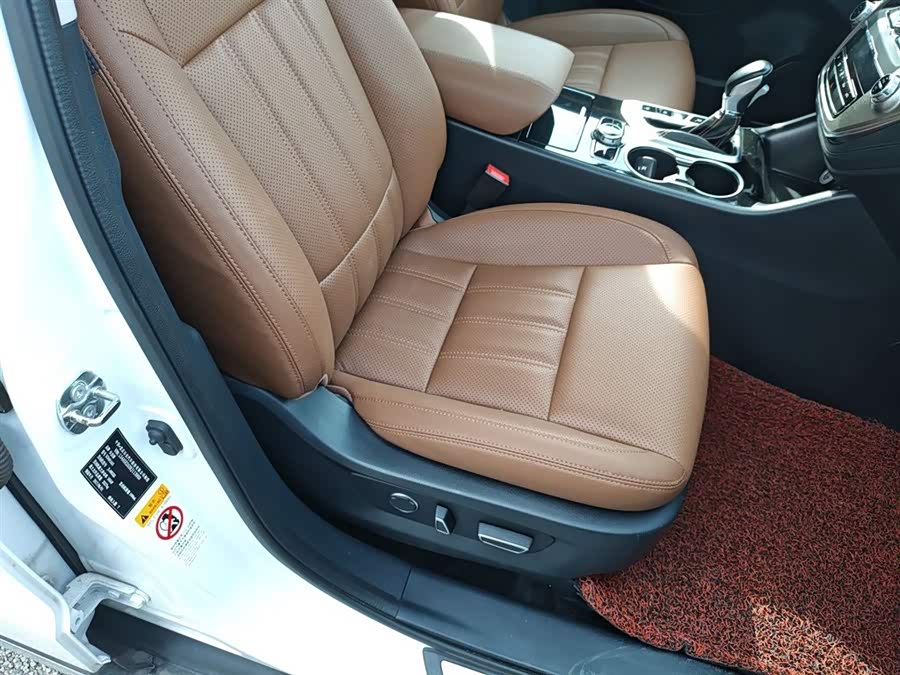 Changan CS95 2018 car image #25